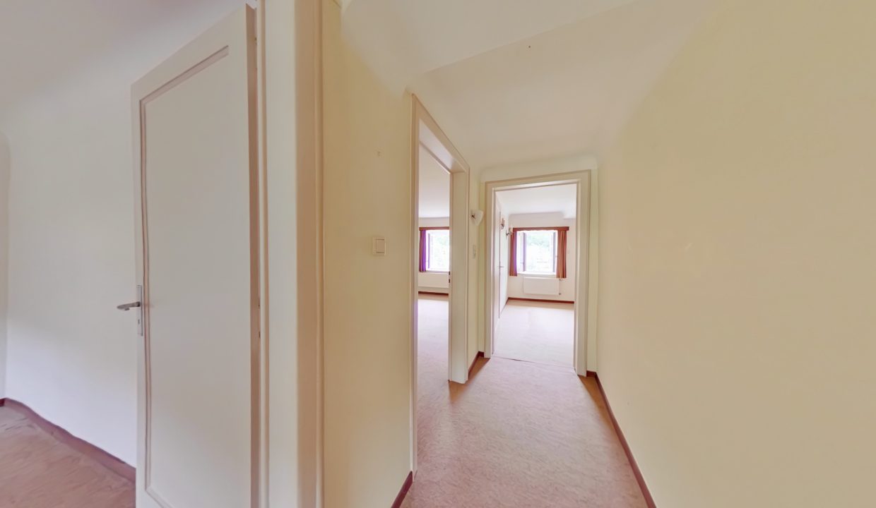 1re étage couloir 2