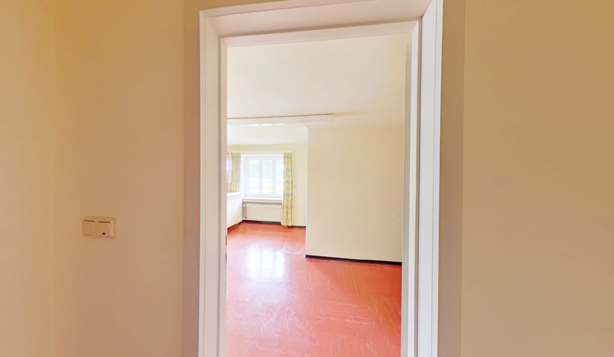 1re étage couloir 3